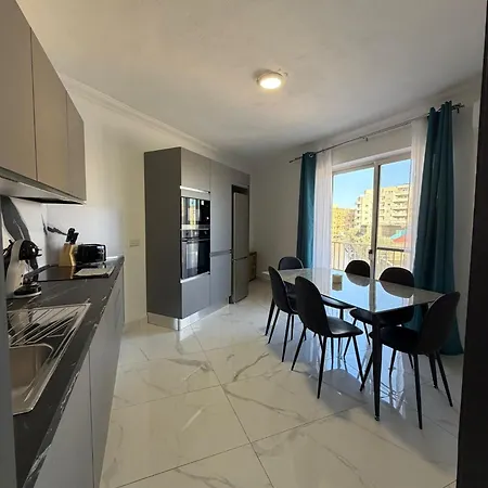 Qawra 2 Bed - Church Square - By Hostmt Apartment *