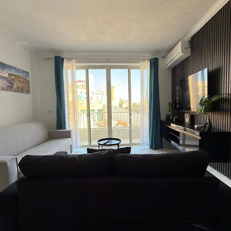 Qawra 2 Bed - Church Square - By Hostmt Apartament