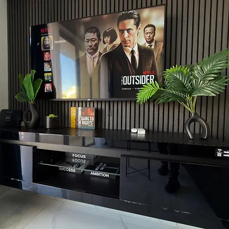 Апартаменты Qawra 2 Bed - Church Square - By Hostmt *