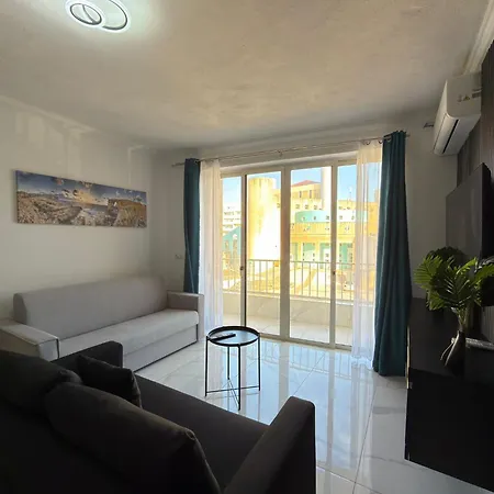 Qawra 2 Bed - Church Square - By Hostmt