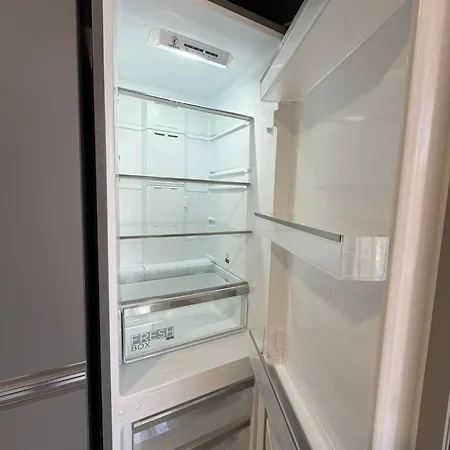 Qawra 2 Bed - Church Square - By Hostmt