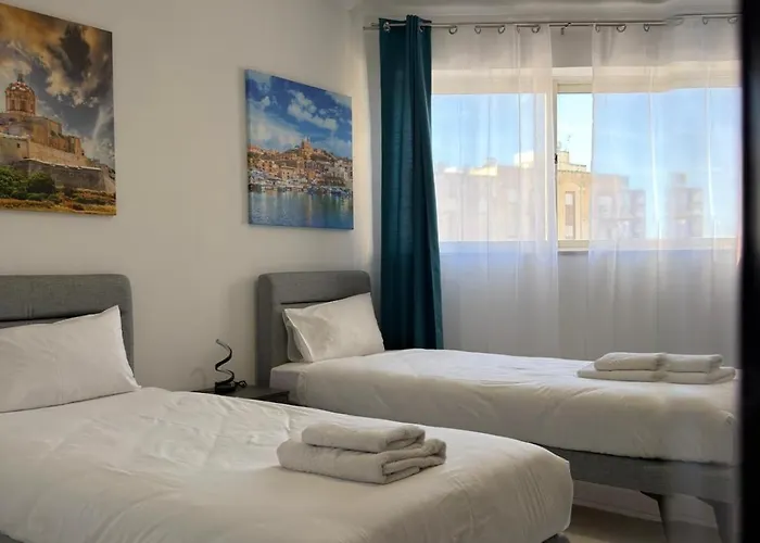 Qawra 2 Bed - Church Square - By Hostmt * St. Paul's Bay