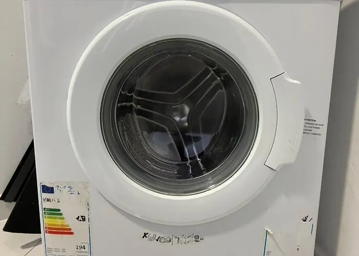 Qawra 2 Bed - Church Square - By Hostmt Apartament St. Paul's Bay