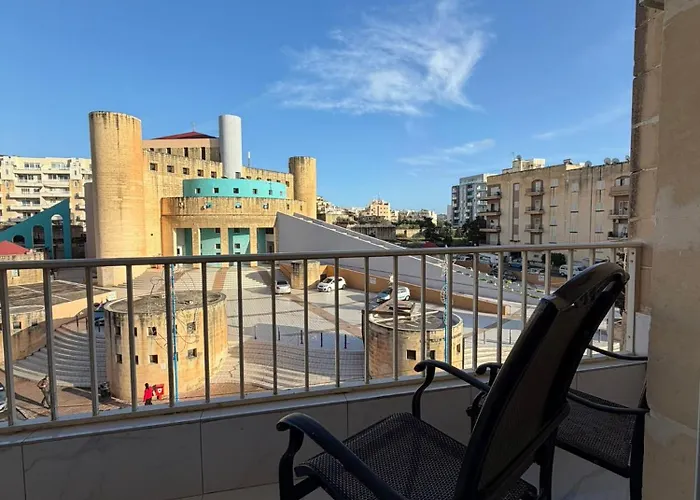 Qawra 2 Bed - Church Square - By Hostmt Apartament St. Paul's Bay