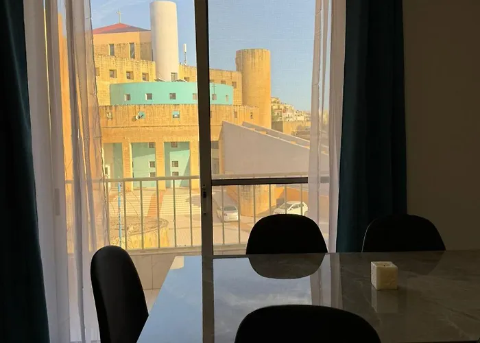 Apartment Qawra 2 Bed - Church Square - By Hostmt St. Paul's Bay